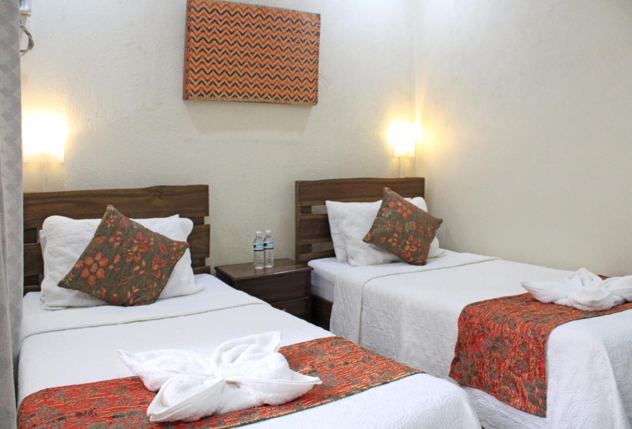 Balaibinda Lodge Корон Экстерьер фото